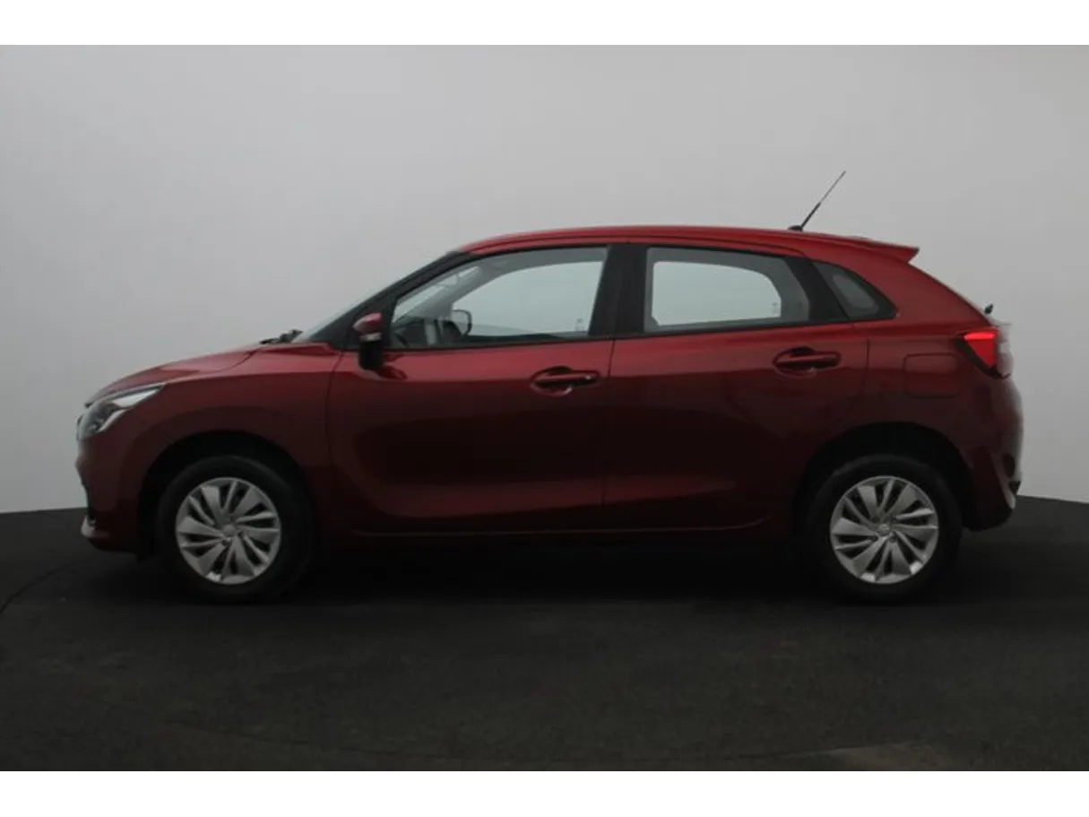 Car image 3
