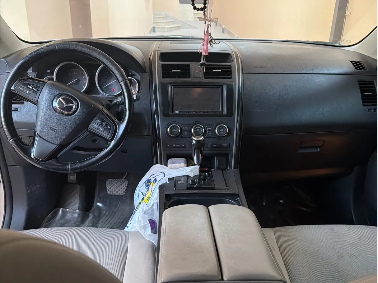 Car image 7