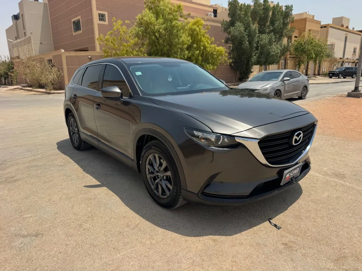 Car image 3