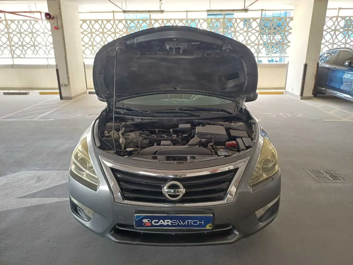 Car image 19