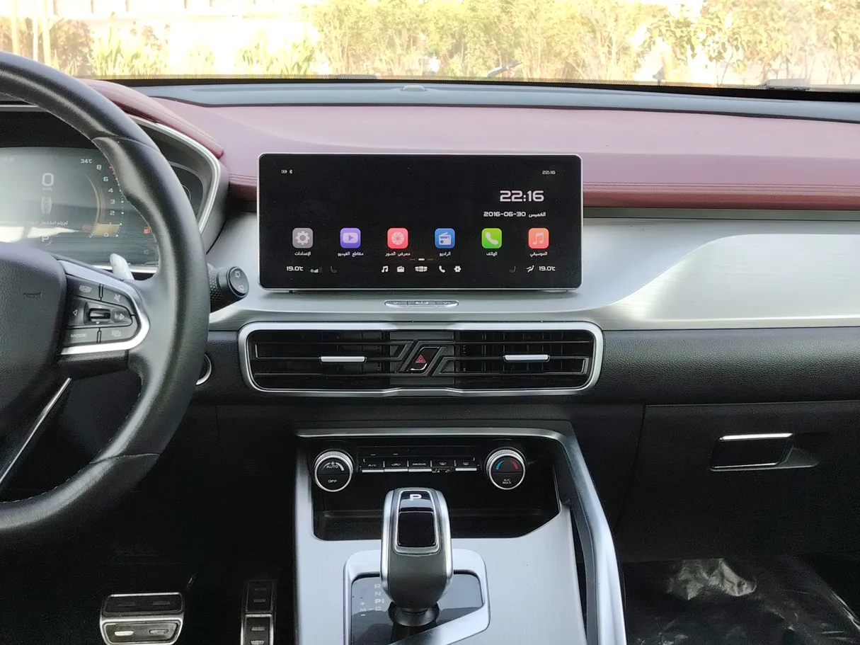 Car image 24