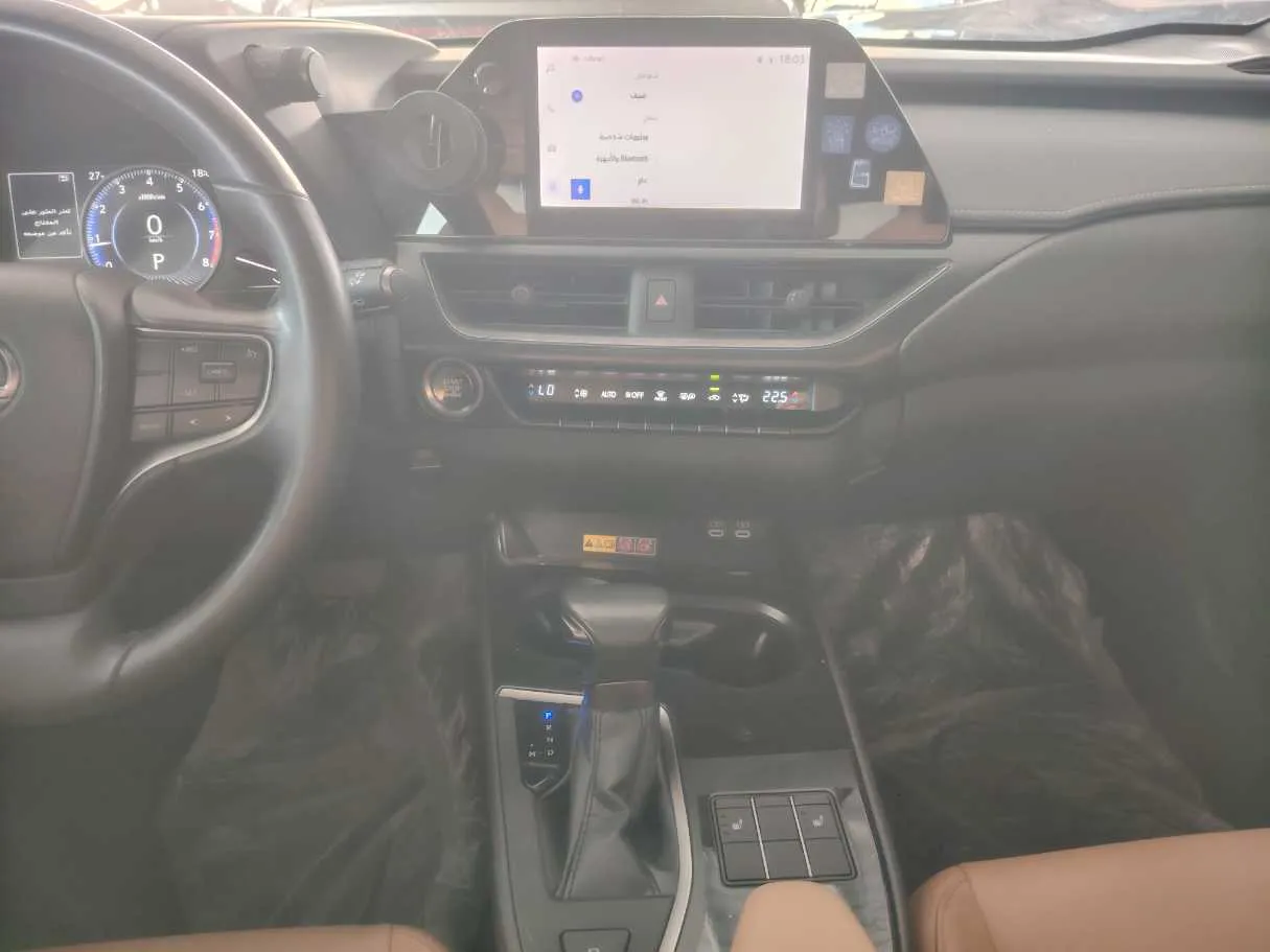 Car image 23