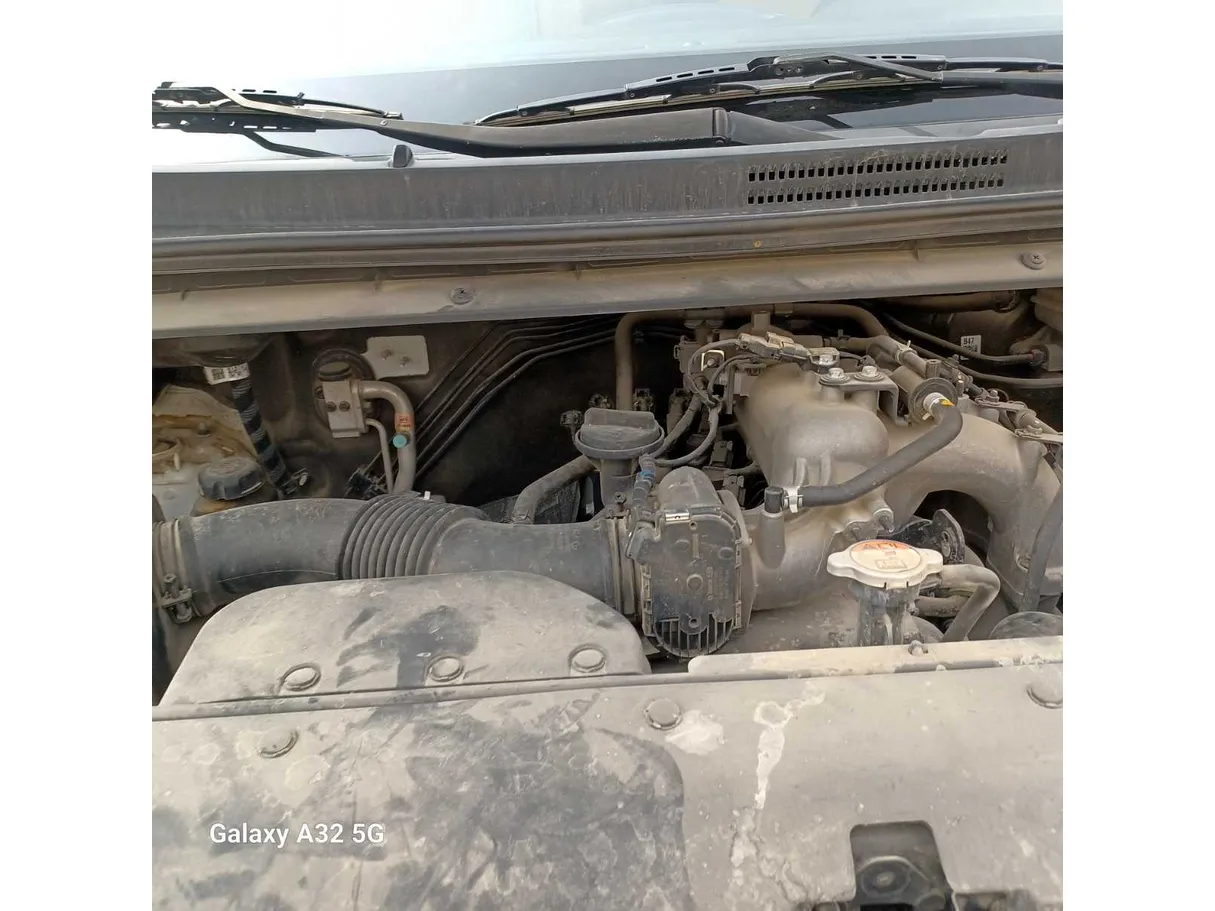 Car image 27