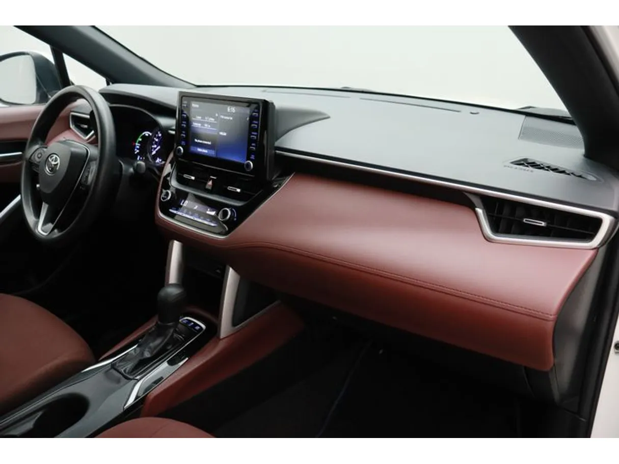 Car image 10