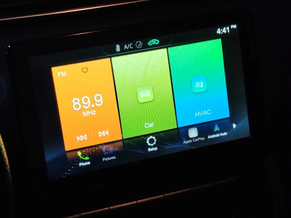 Car image 19
