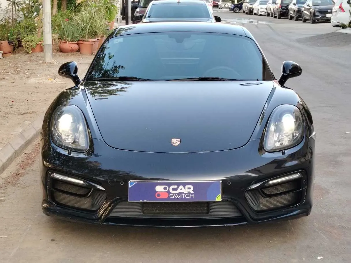 Car image 2