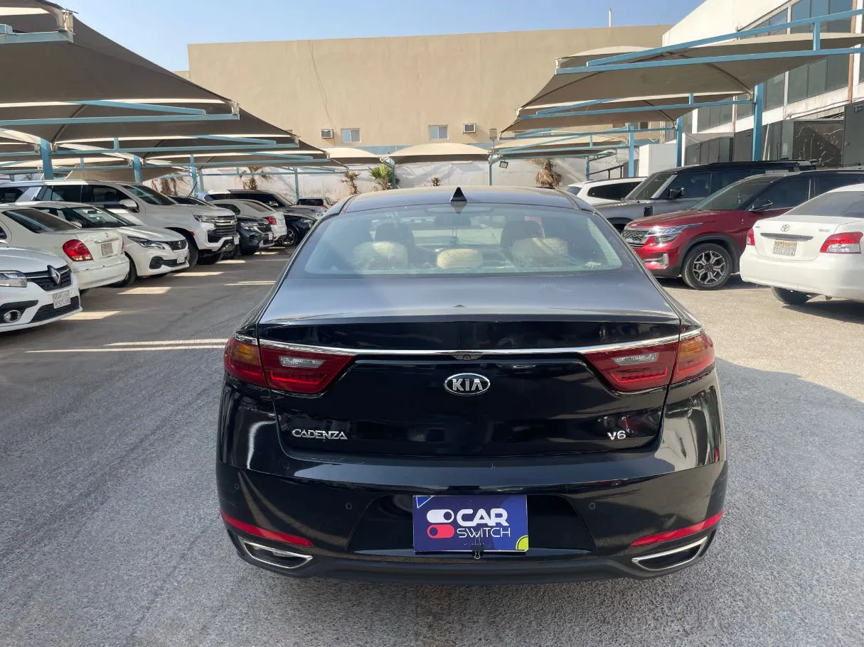 Car image 6