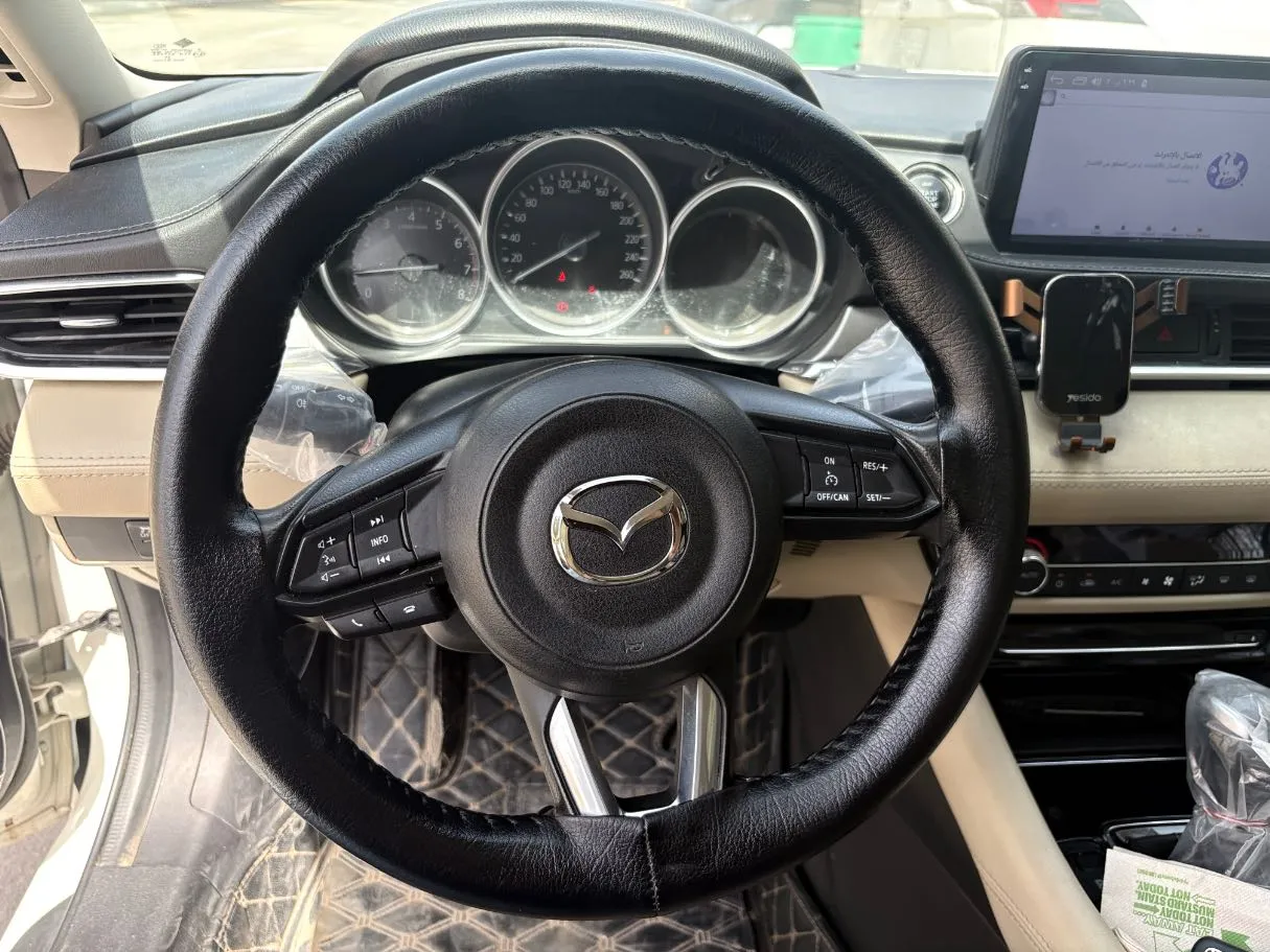 Car image 22