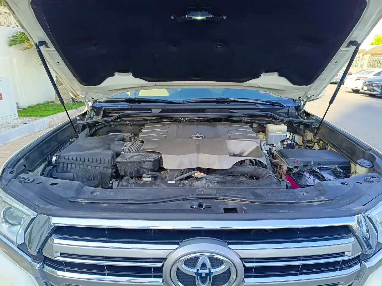 Car image 40