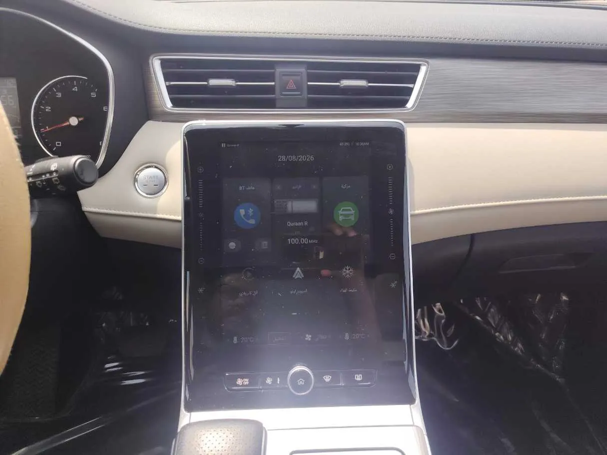 Car image 21