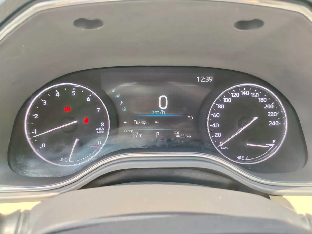 Car image 26