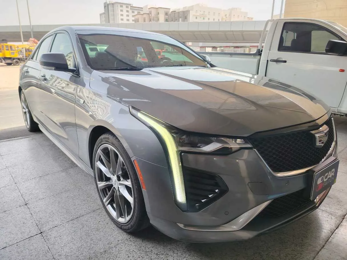 Car image 3