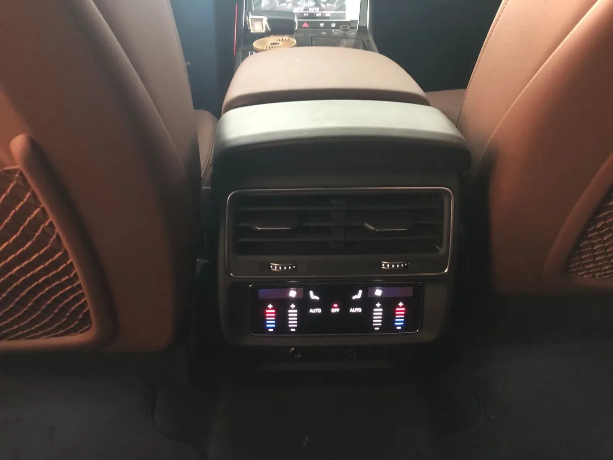 Car image 22