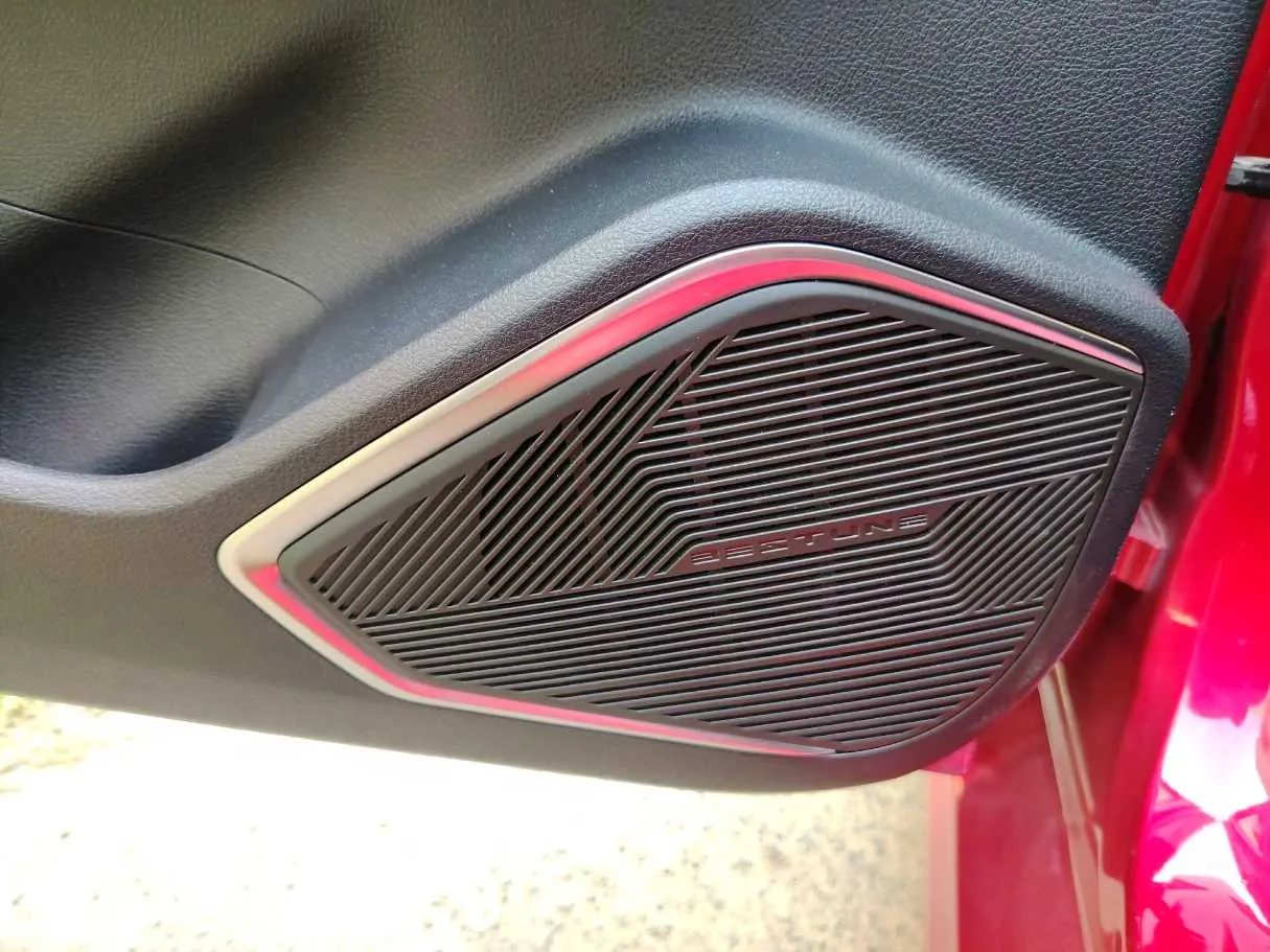 Car image 37