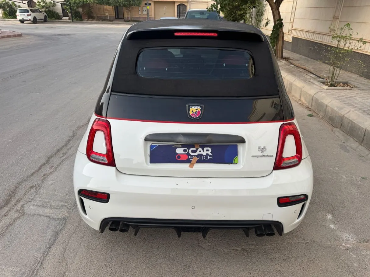 Car image 7