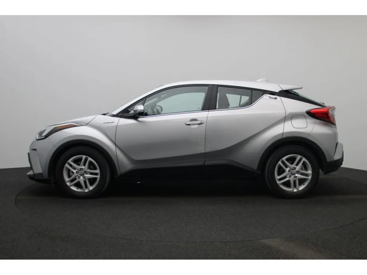 Car image 3