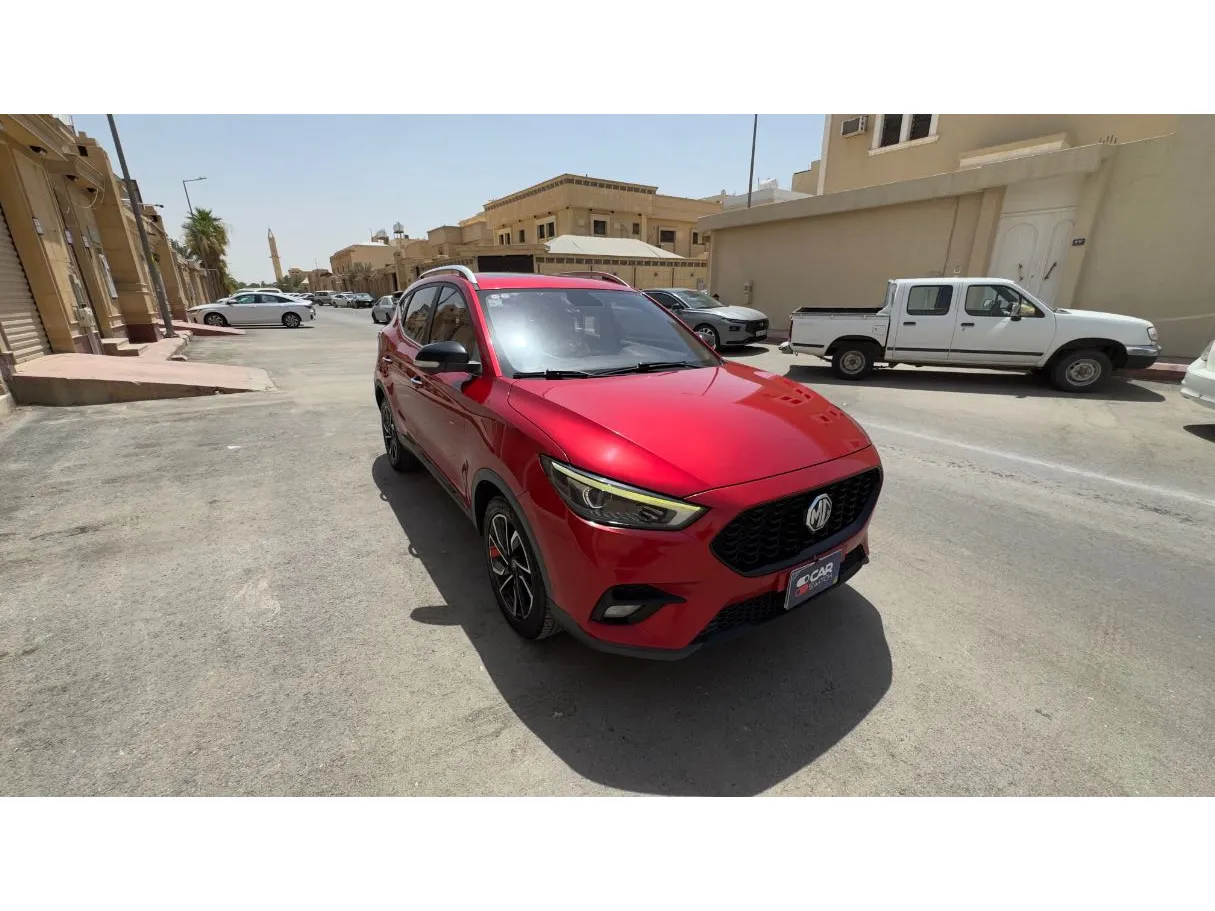 Car image 3