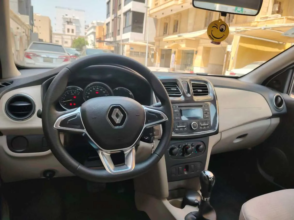 Car image 27