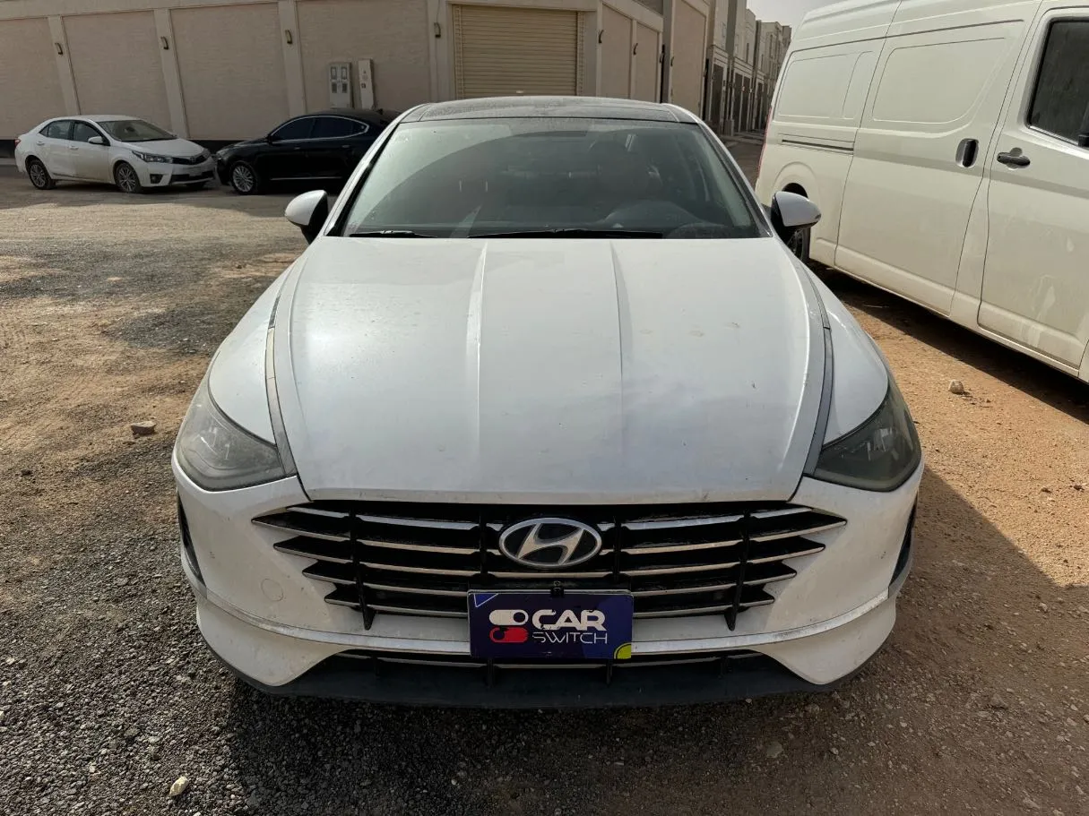 Car image 2