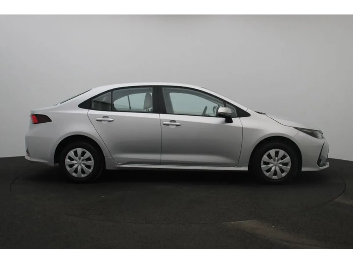 Car image 13
