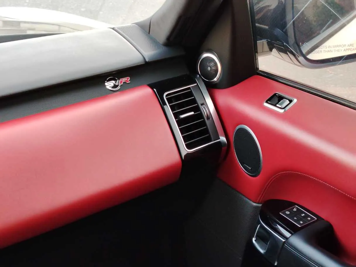 Car image 21