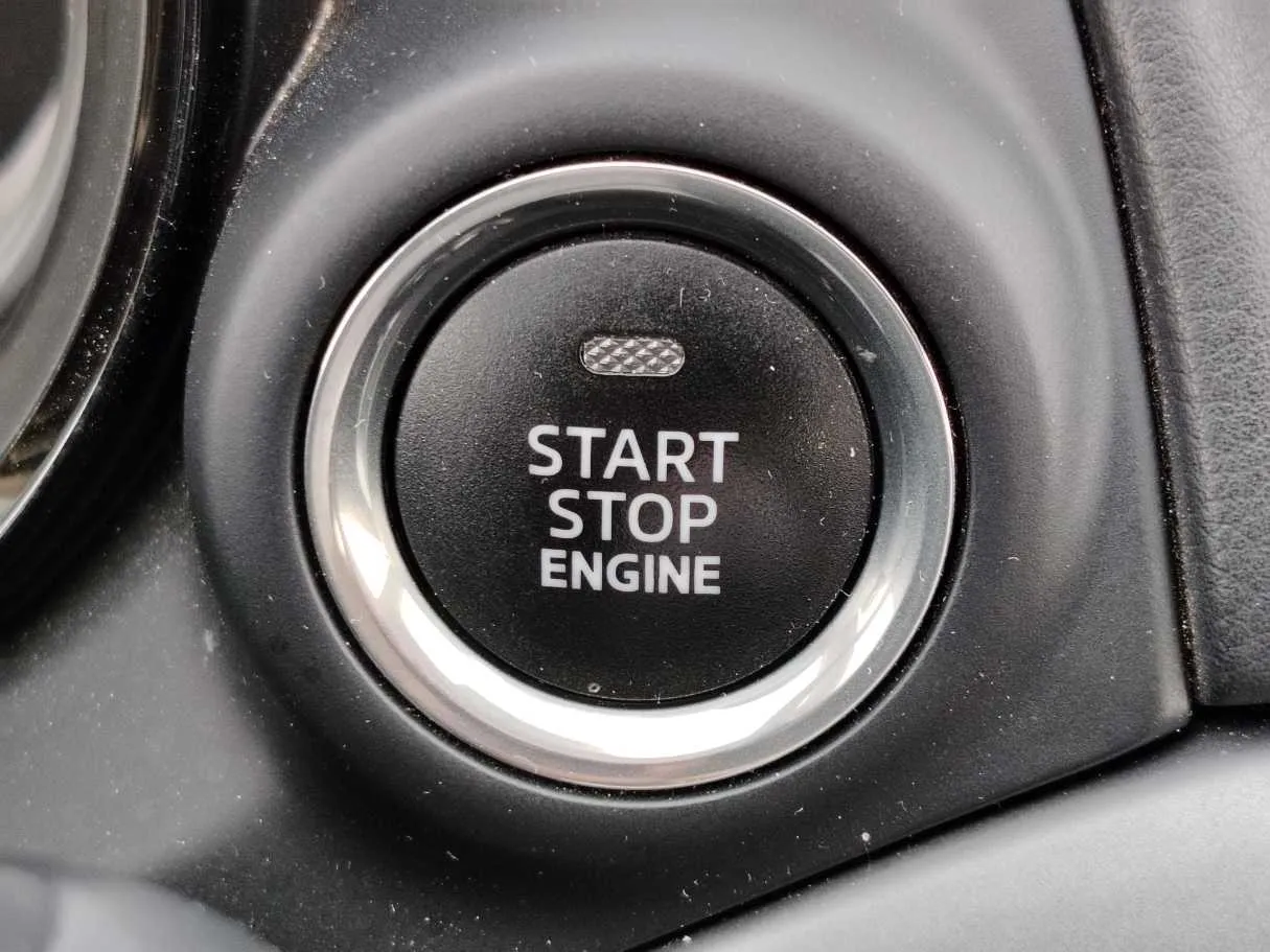 Car image 30