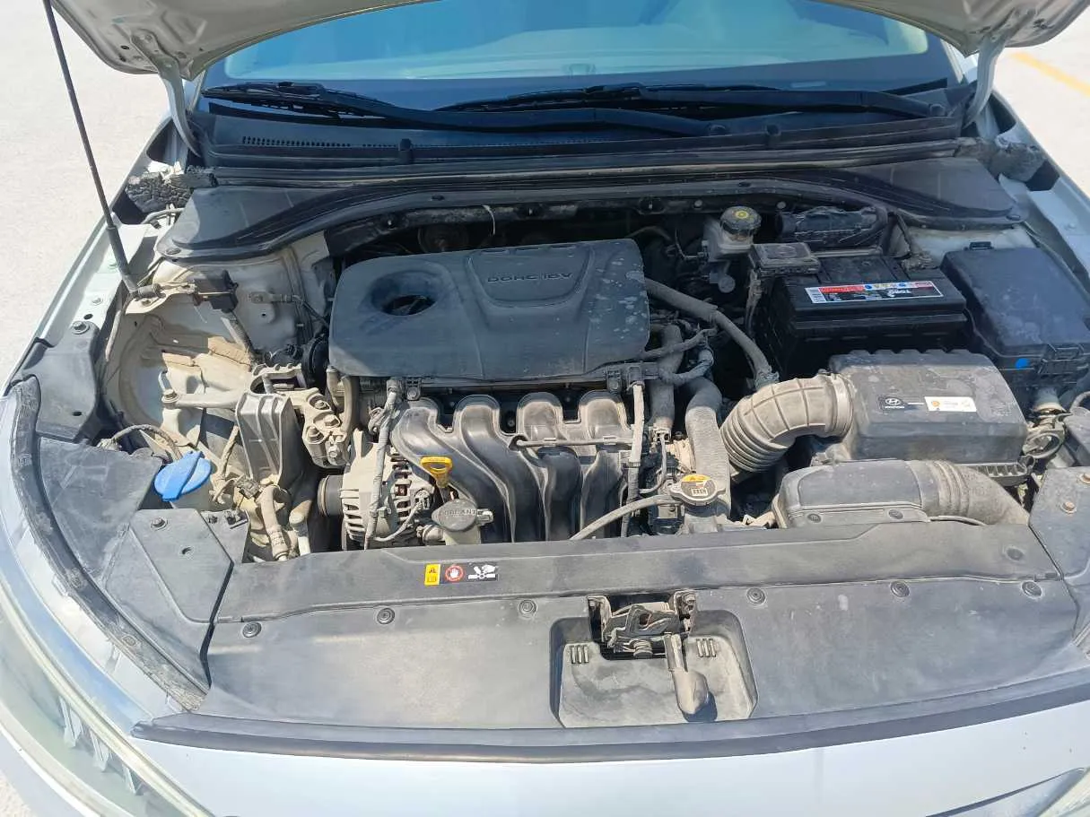 Car image 27
