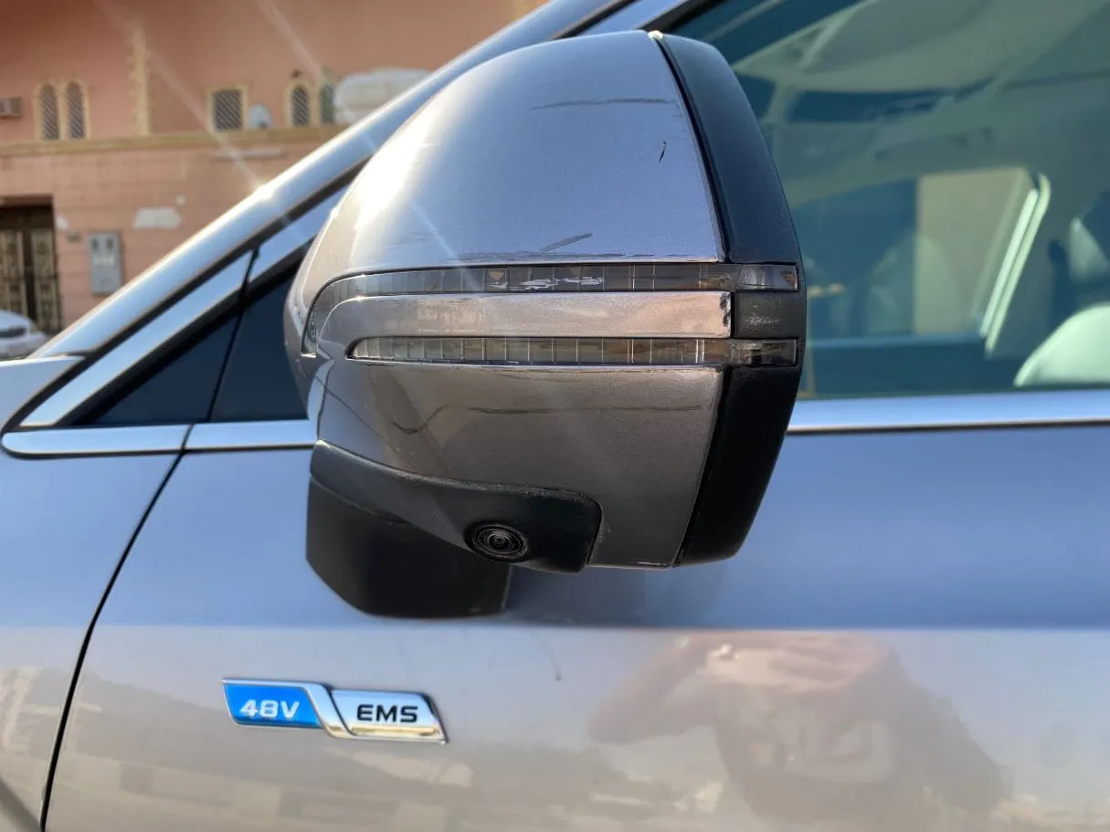 Car image 23