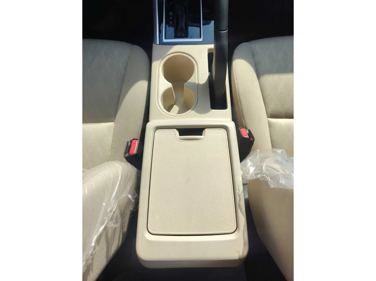 Car image 27