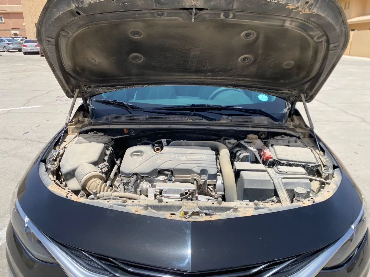 Car image 27
