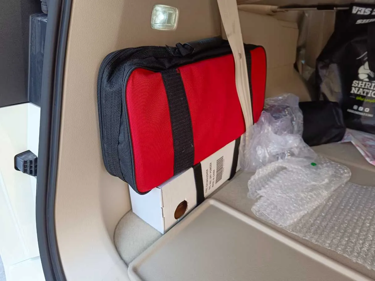 Car image 36