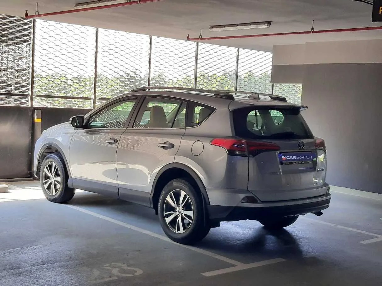 Car image 7