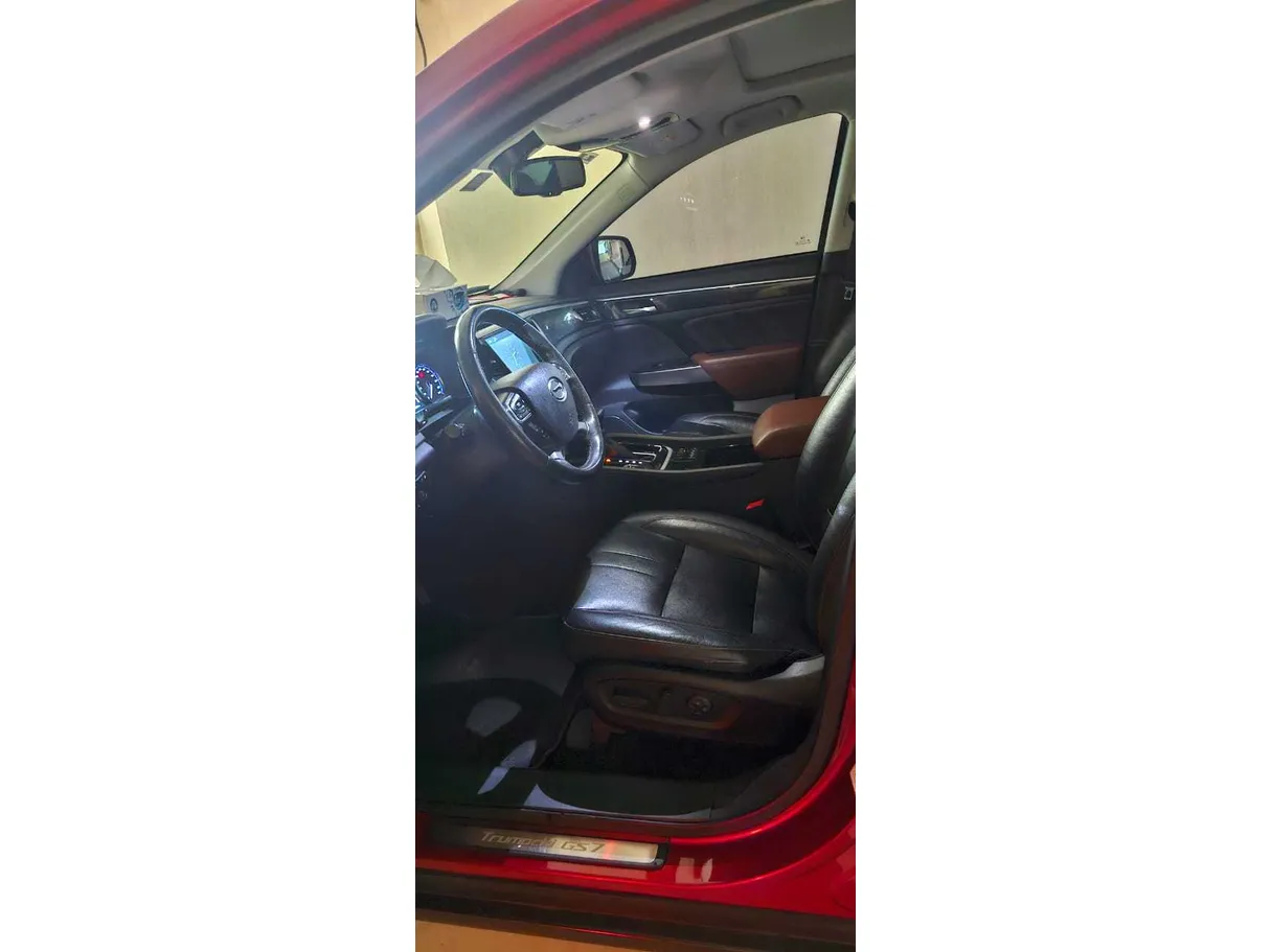 Car image 21