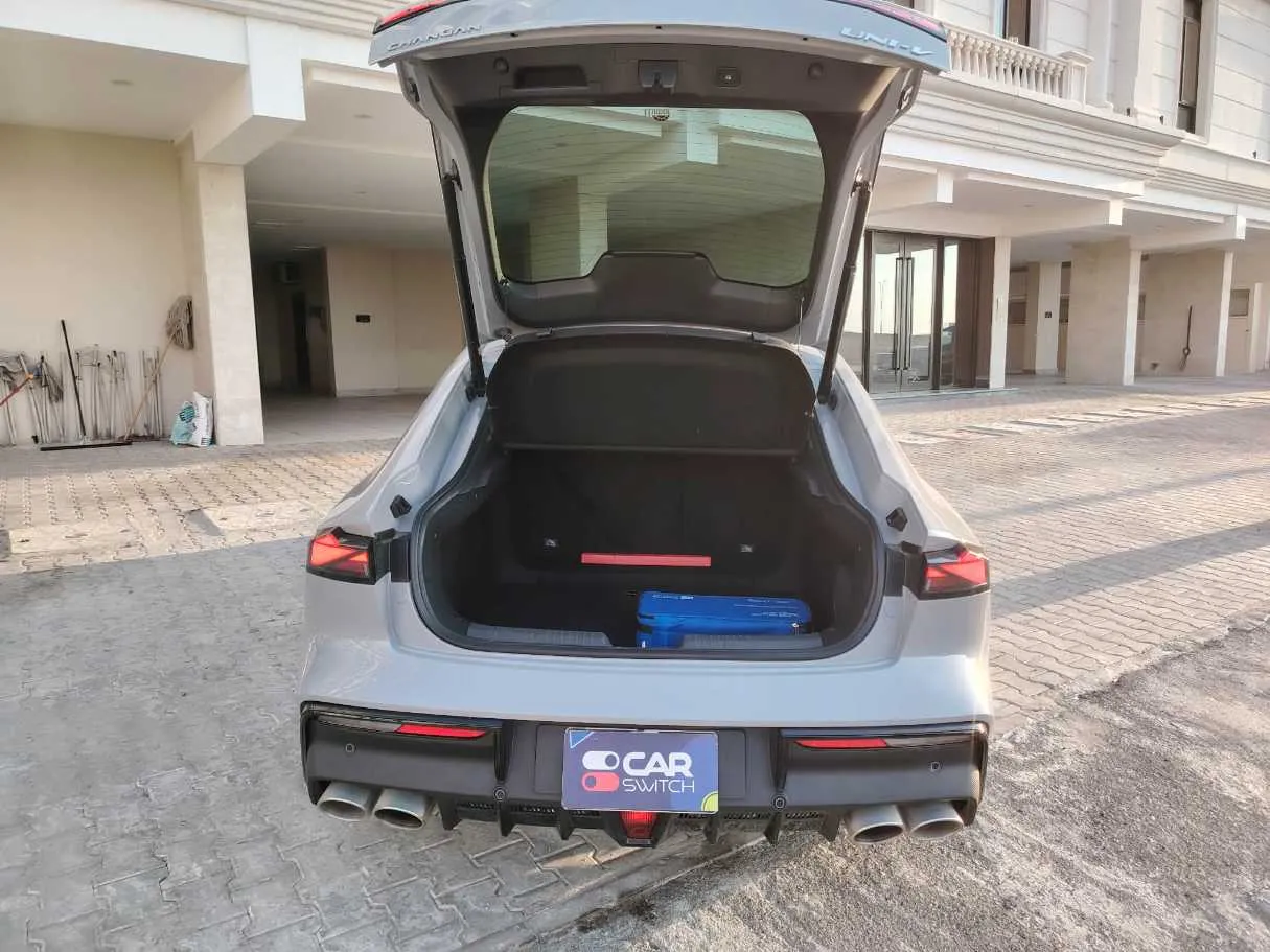 Car image 31