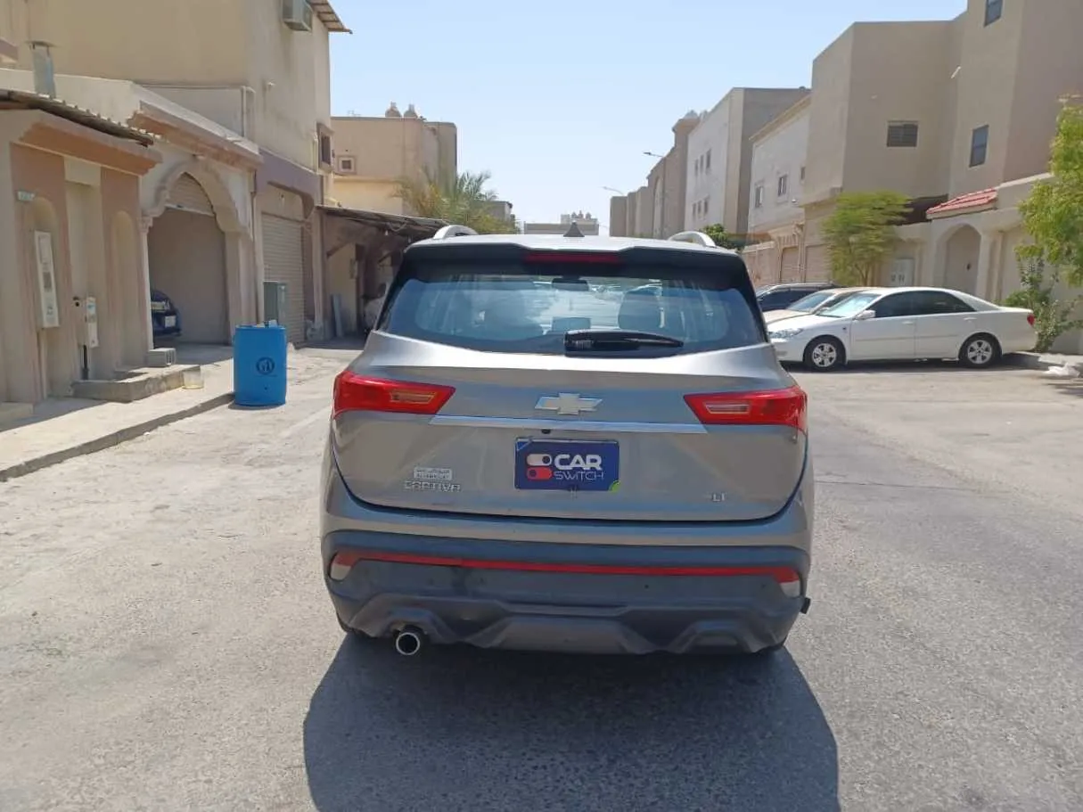 Car image 6