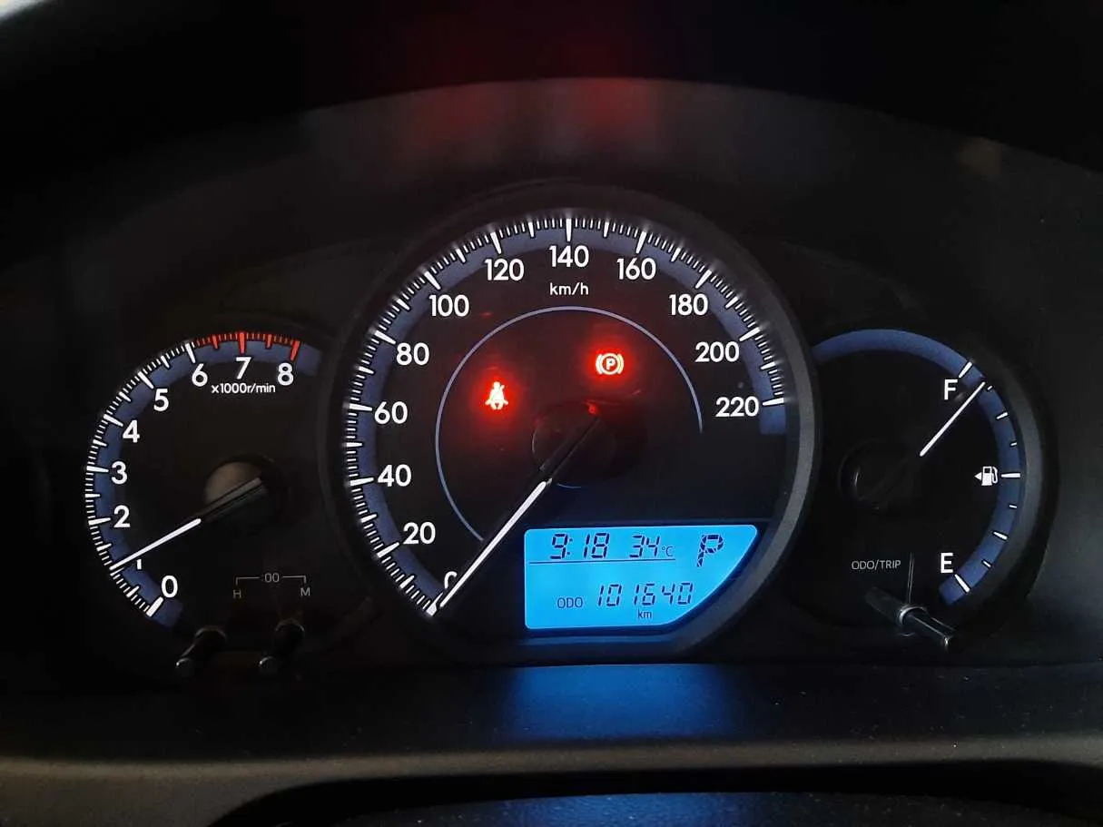 Car image 18