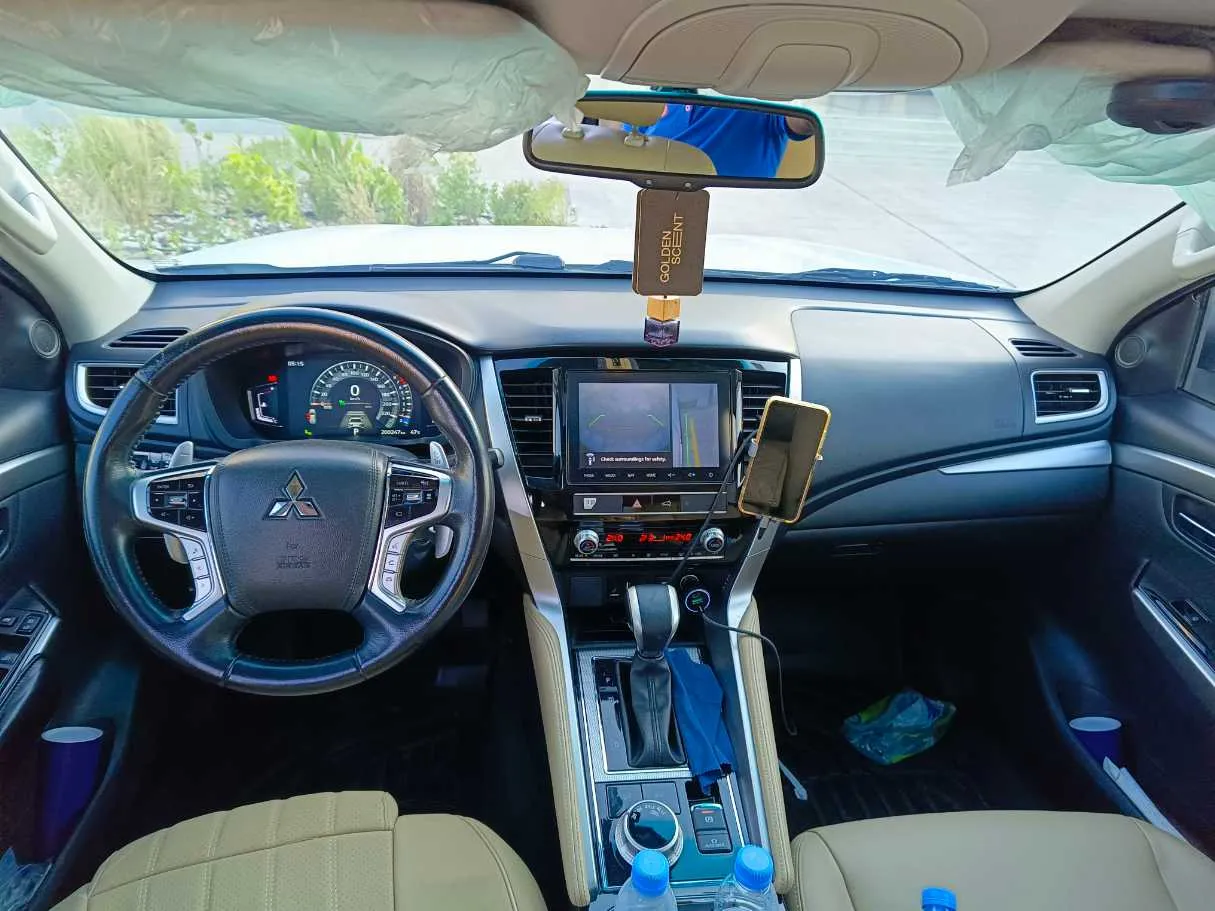 Car image 22