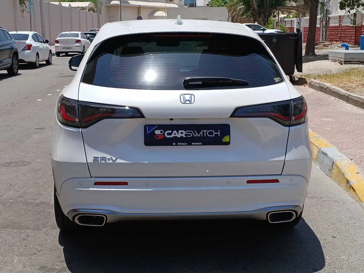 Car image 6