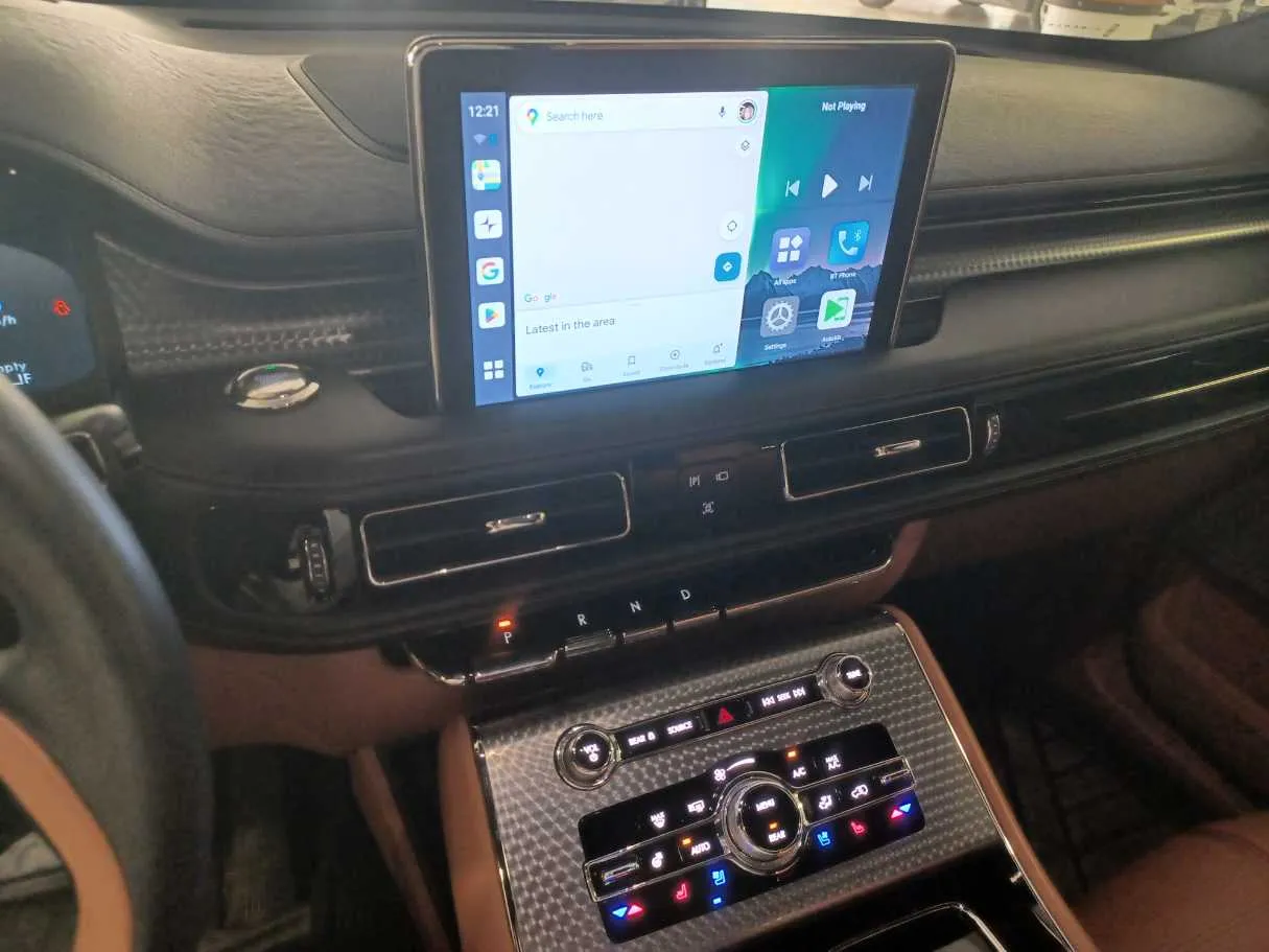 Car image 20