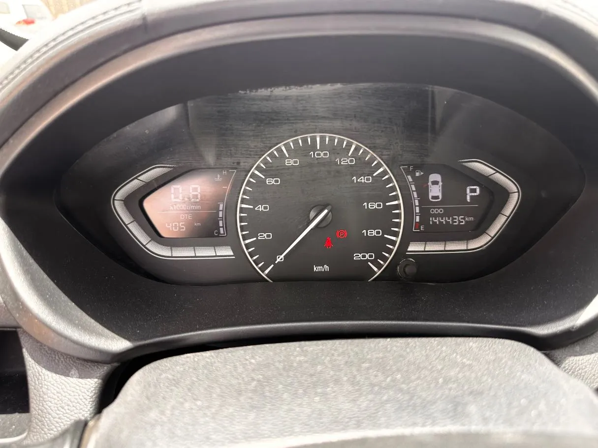 Car image 20