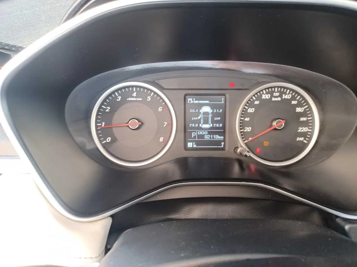 Car image 20