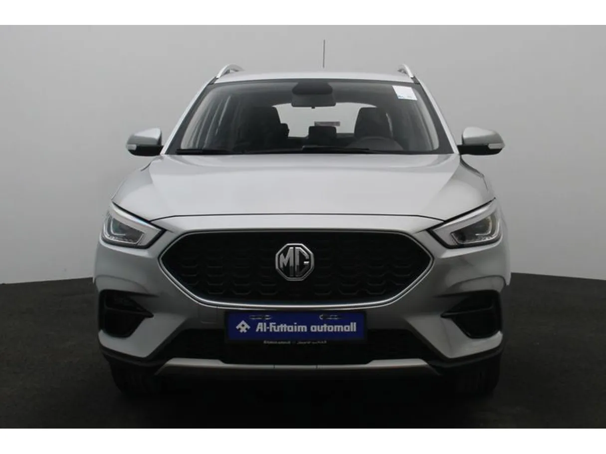 Car image 11