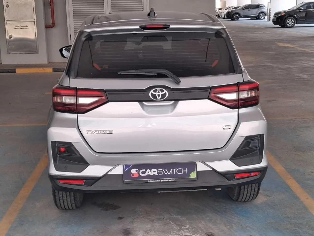 Car image 6