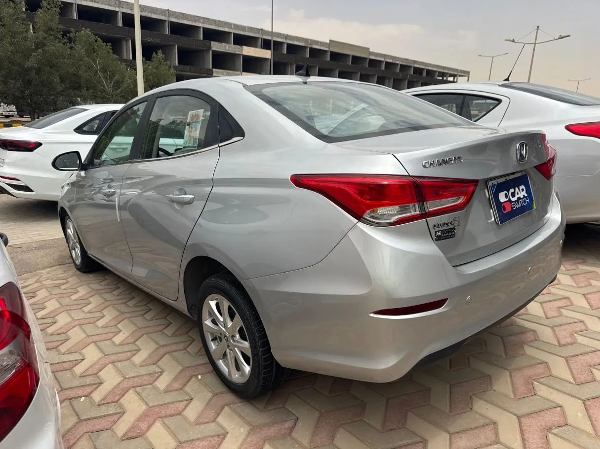 Car image 6