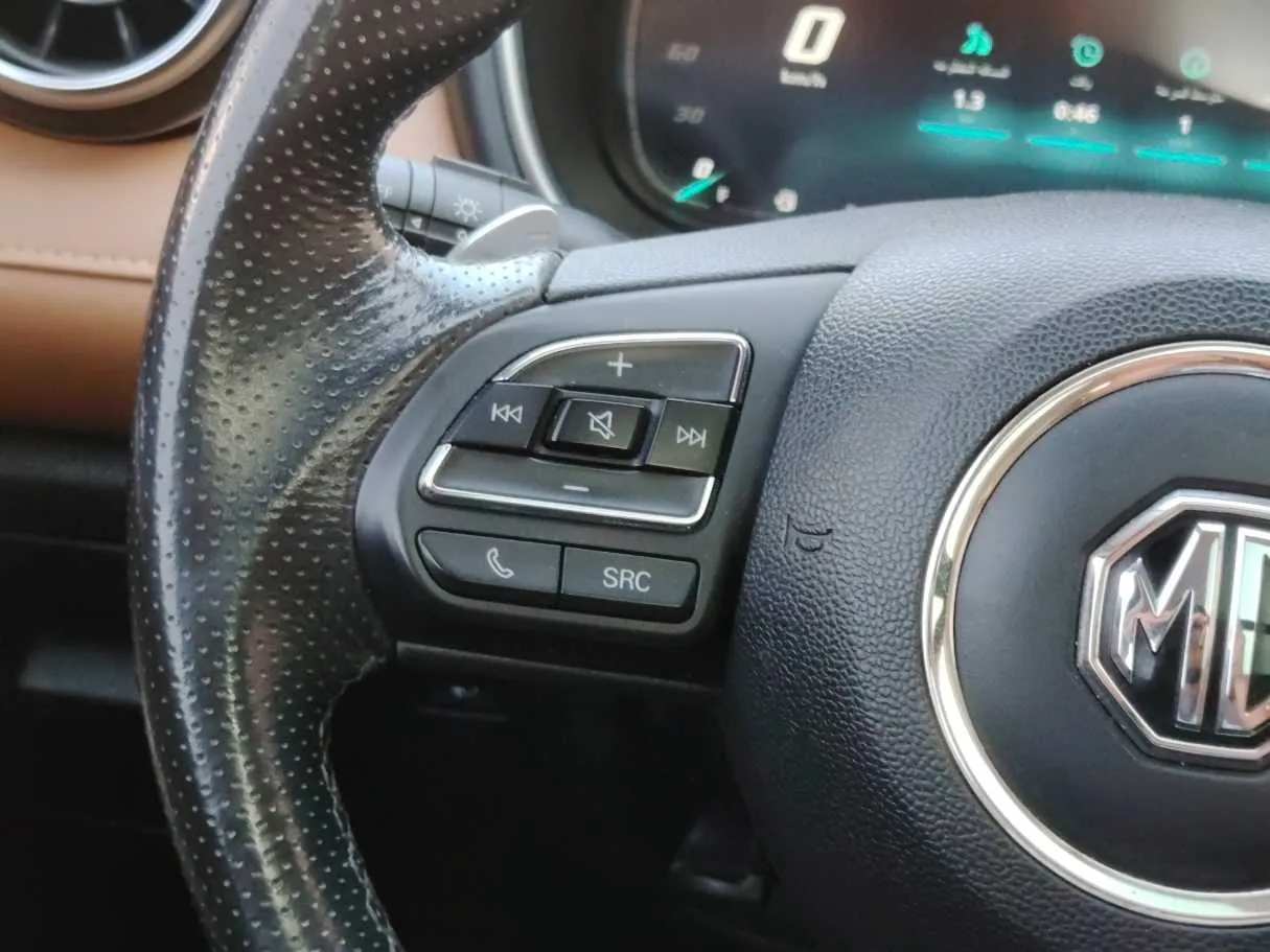 Car image 40