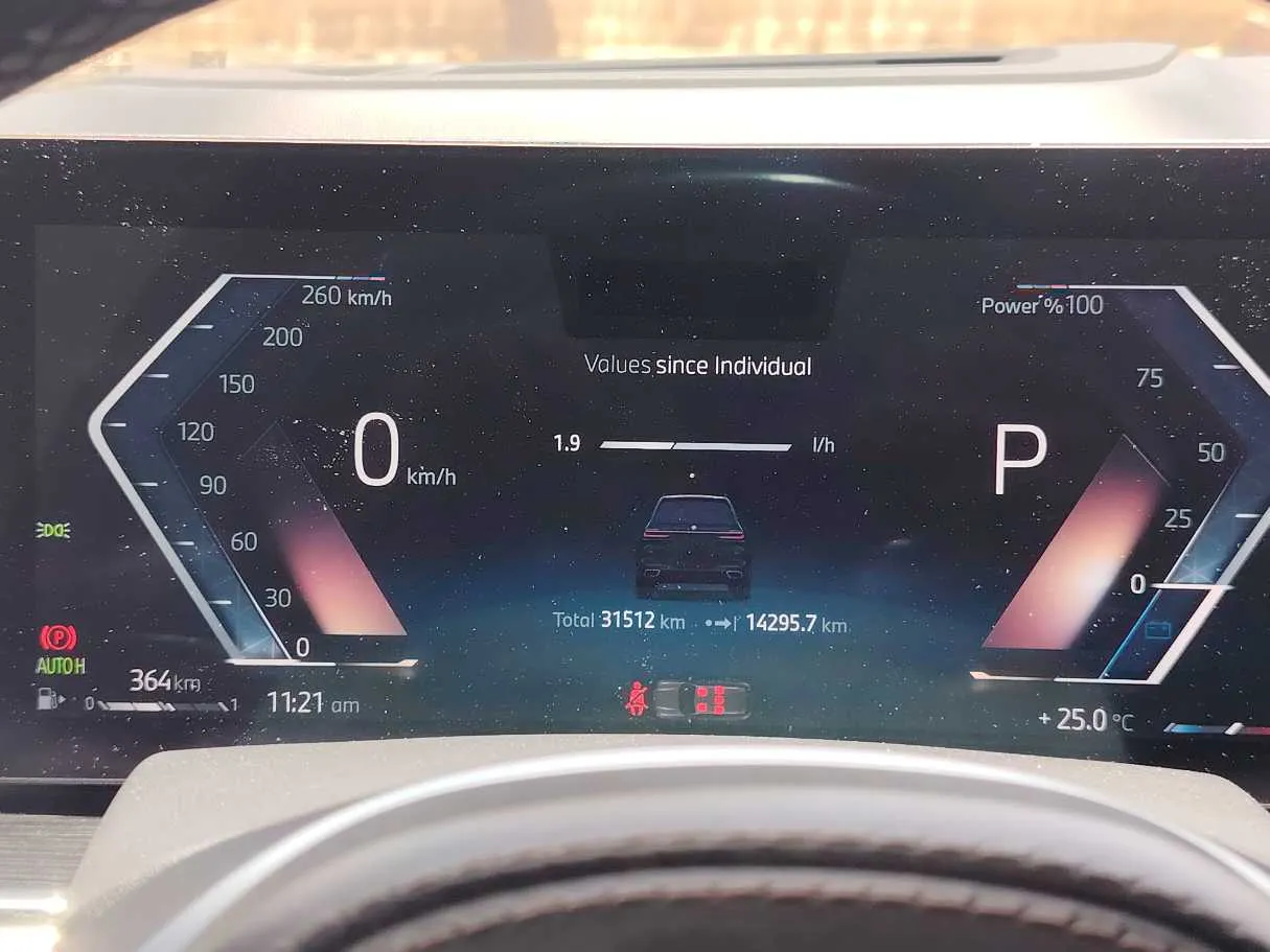 Car image 28