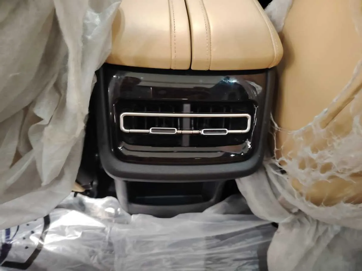 Car image 39
