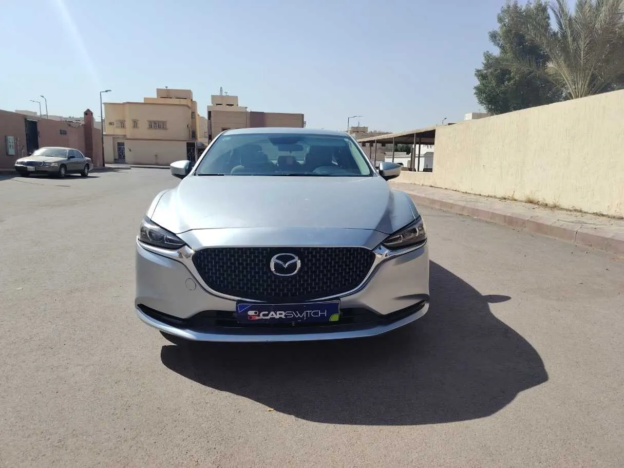Car image 2