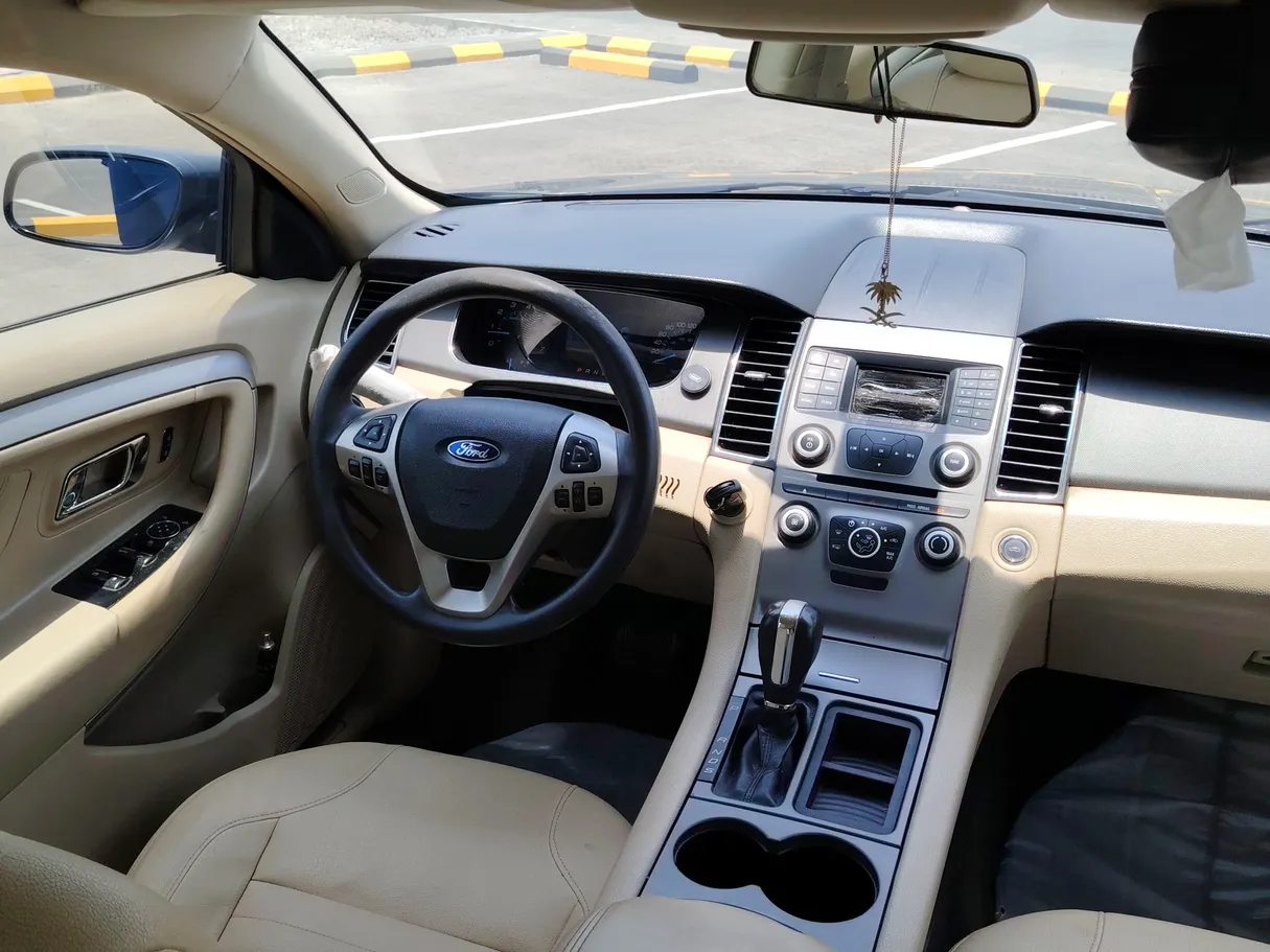 Car image 20