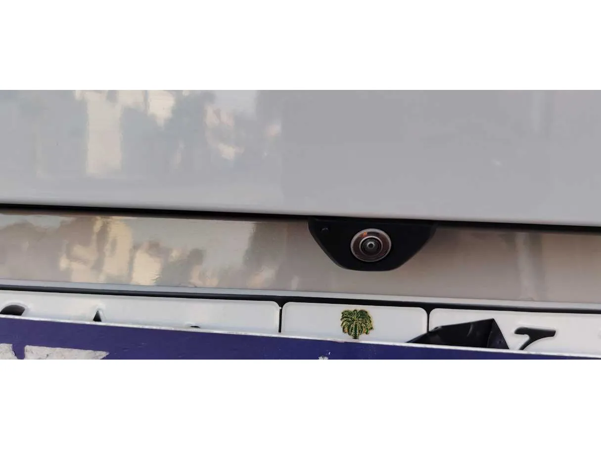 Car image 31